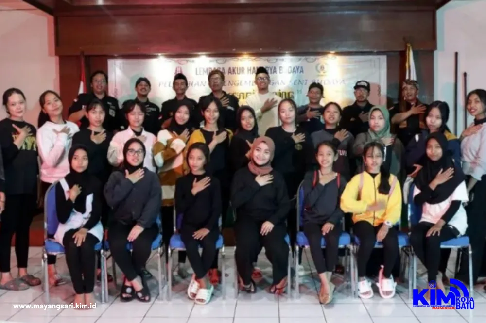 Akur Hakarya Budaya Pelatihan & Pengembangan Seni Budaya (Tari Janing)